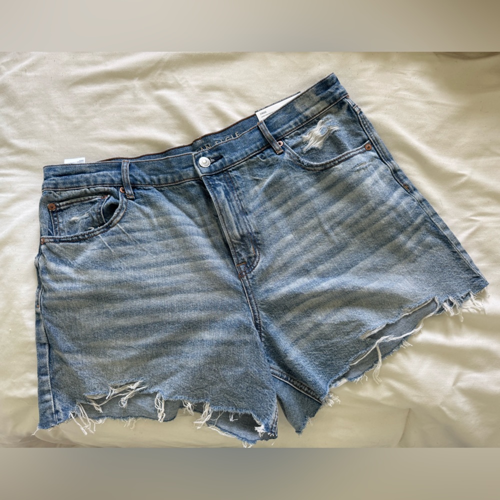 American Eagle Outfitters Light Blue Denim Jeans